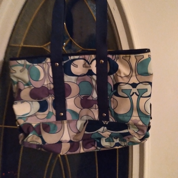 Coach - Picture 2 of 2